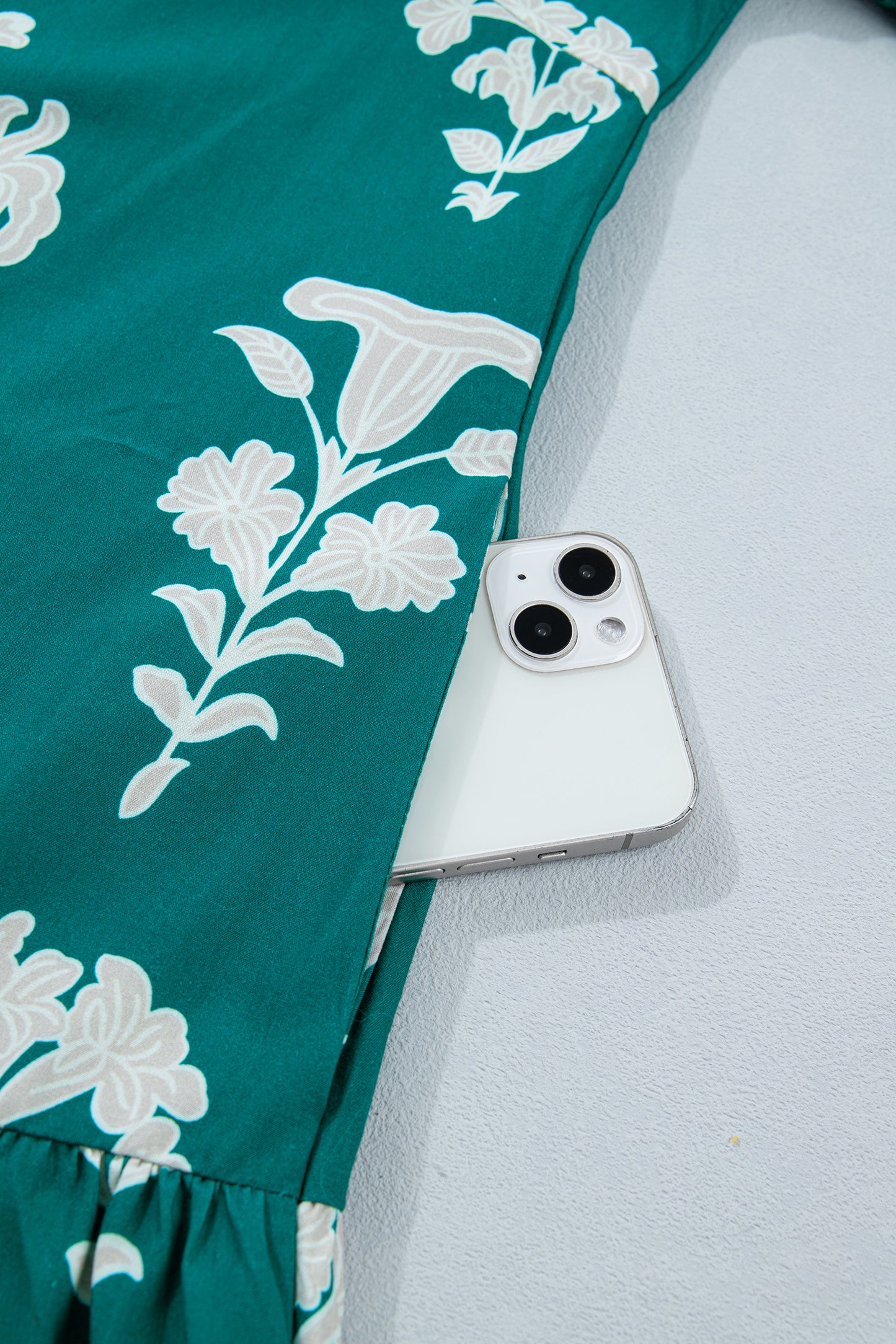 Green Frilled V Neck Puff Short Sleeve Floral Mini Dress